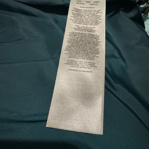 Columbia Puffect Color Blocked Jacket (Aqua Haze, Night Wav) - Size Small - NWT - Picture 5 of 6